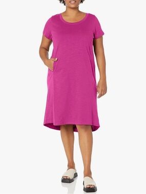 Plus size Everyday Short Sleeve Midi Dress in Magenta/Purple - With Pockets!